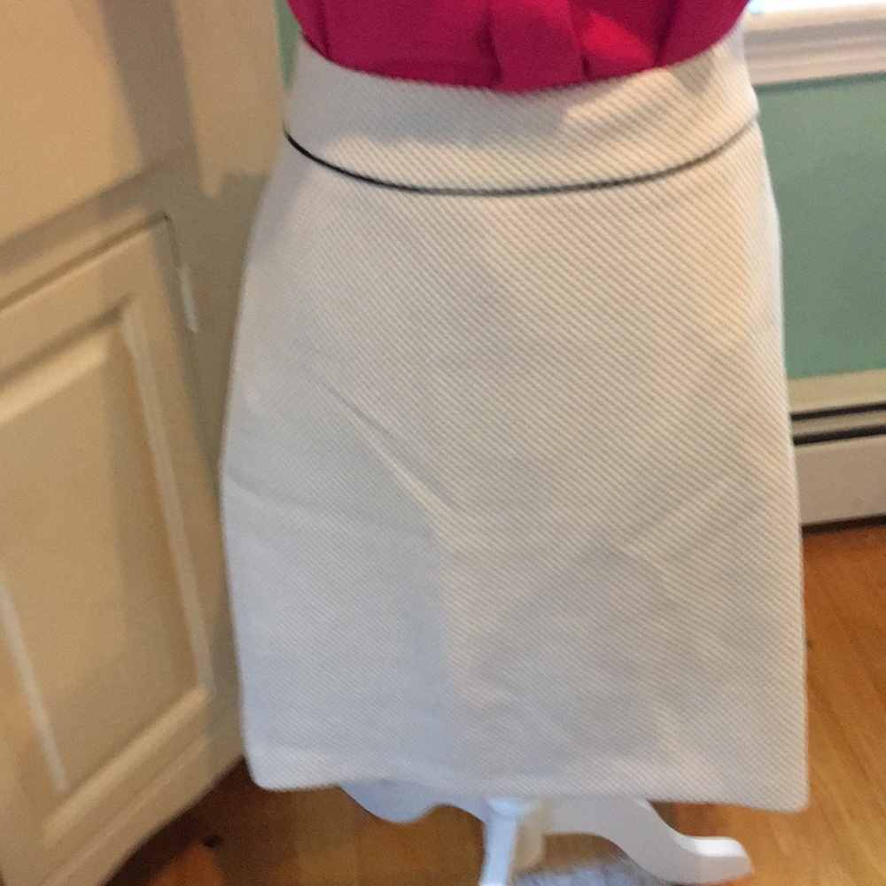 White House Black Market ivory skirt size 14